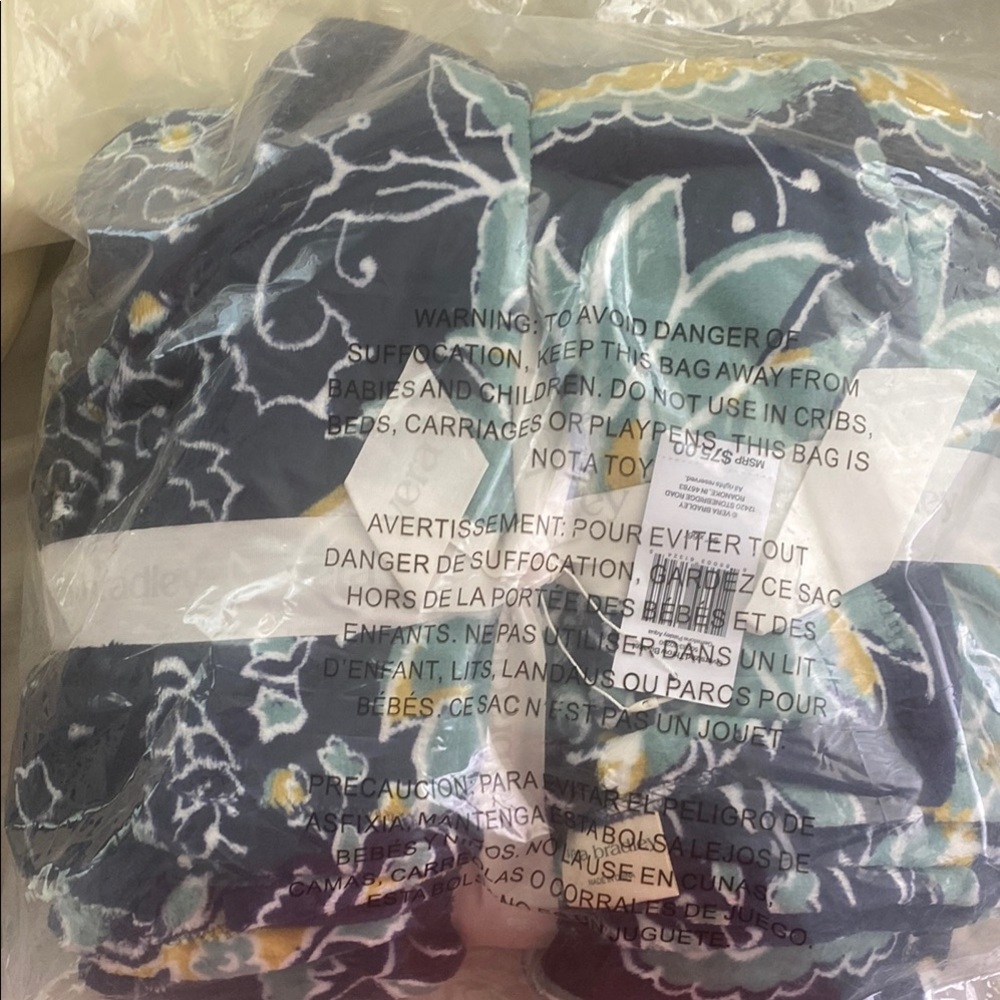 Large Paisley Print Fleece Throw Blanket - Picture 2 of 5